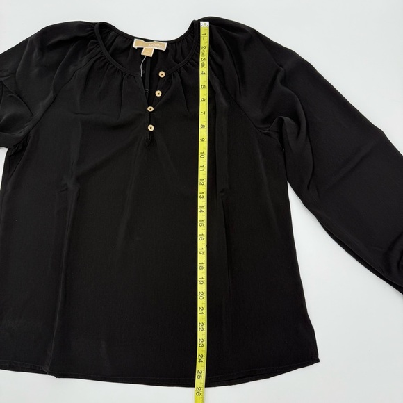 NWT MICHAEL Michael Kors Women’s Elegant Black Flowing Top Gold Buttons Large - Picture 9 of 14